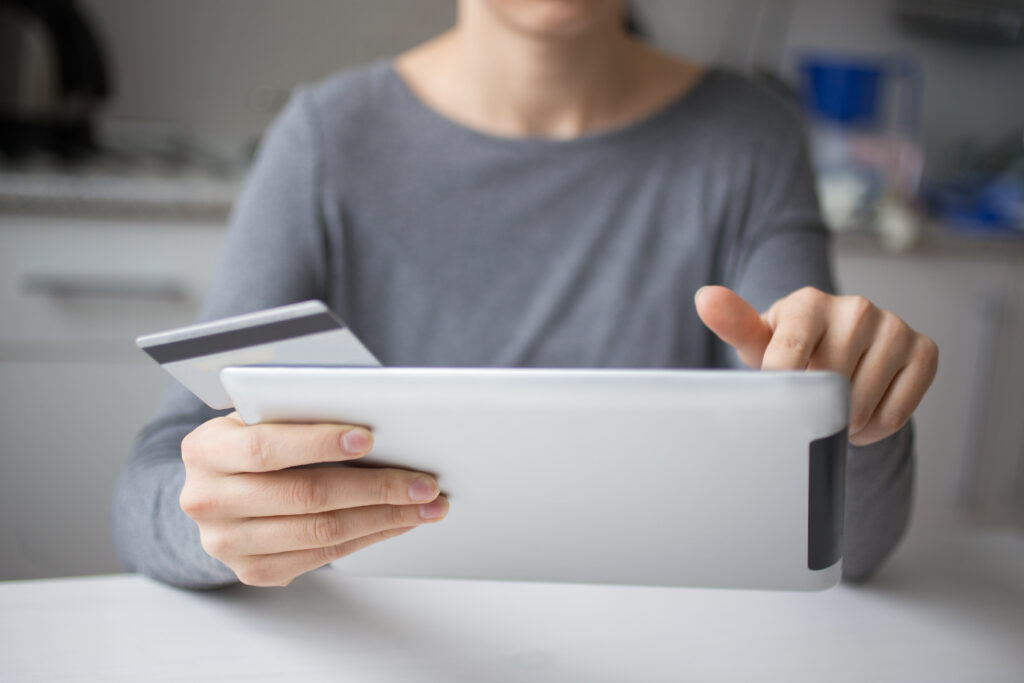 How to Open a Bank Account (Even If You’re New to the U.S.)